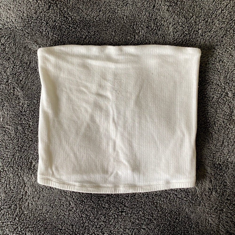 Size S White Cropped Tube Top